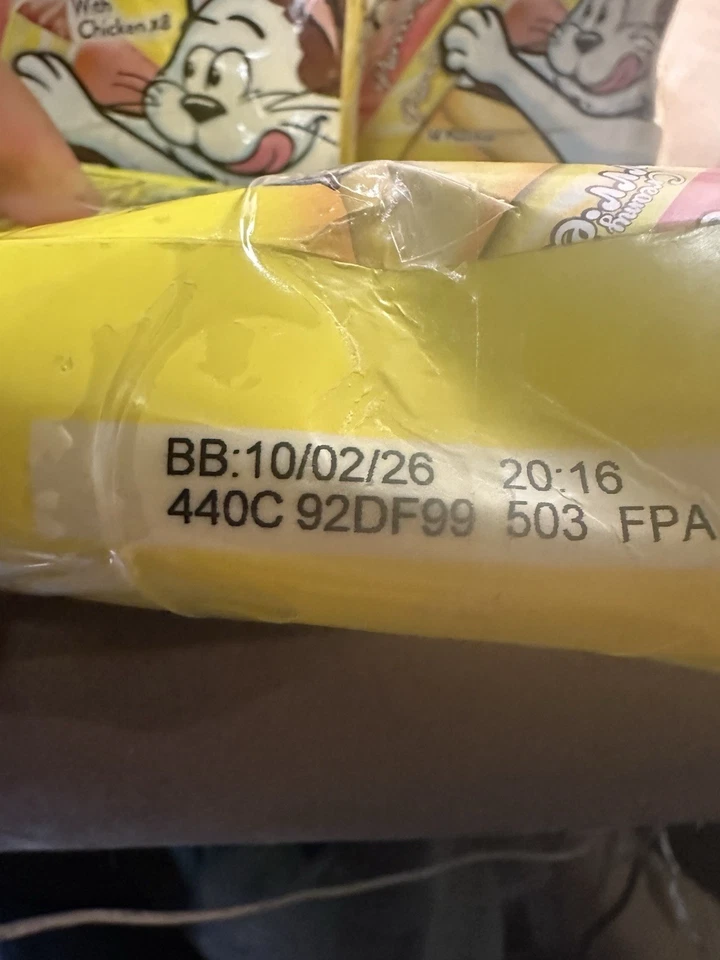 Lot of 40 – Temptations Creamy Purrrr-ée Cat Treats – Variety Pack 10/2026 - Image 4 of 4