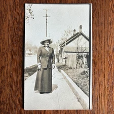 1907 - 1914 RPPC Portland Ore Oregon id'd woman neighborhood sidewalk house ST