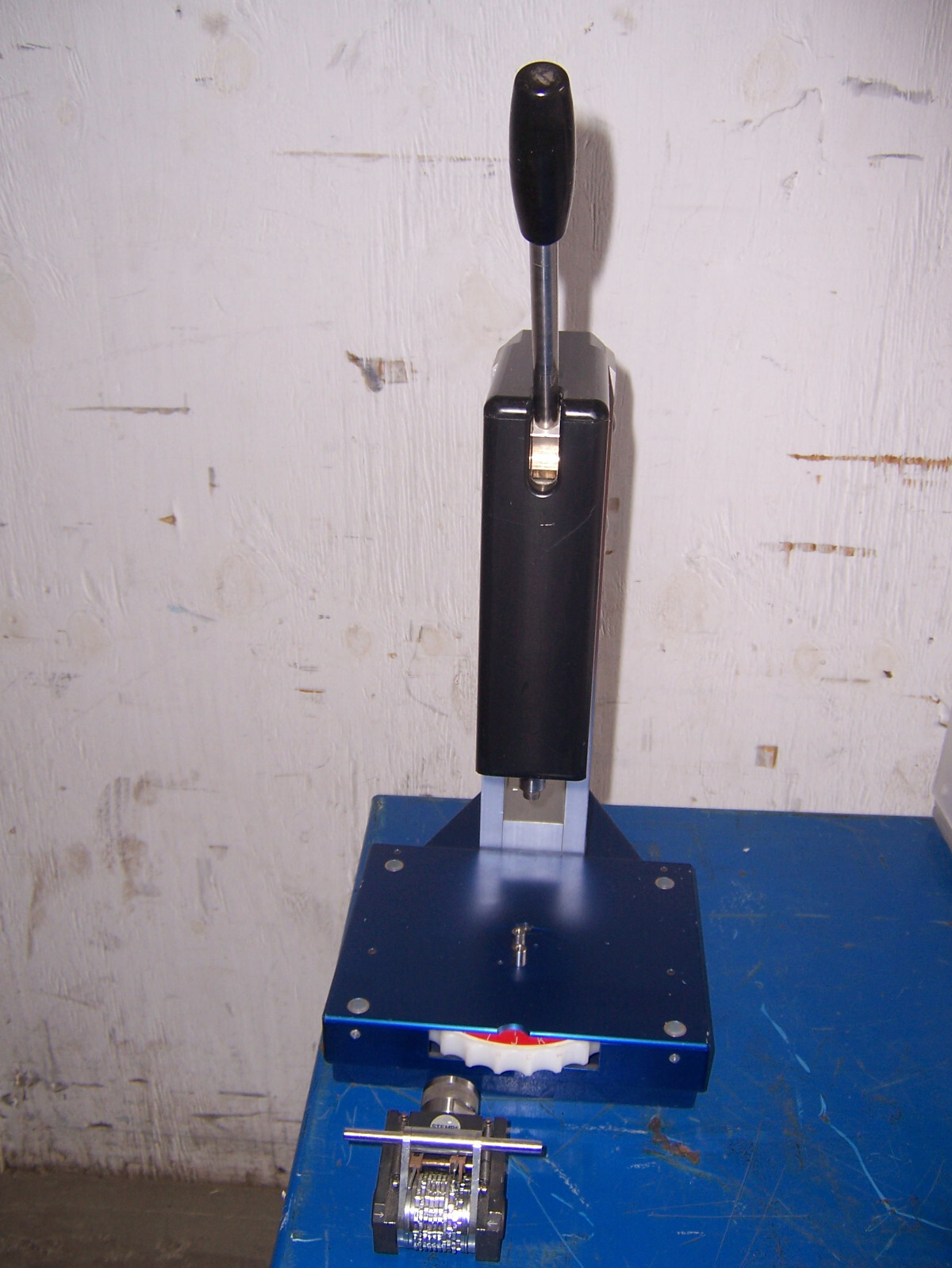 13982 Schneider Press w/ Numerical Stamp