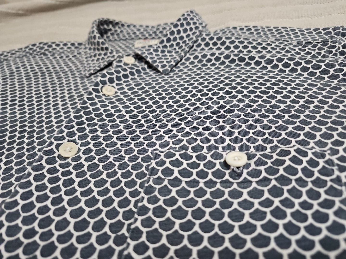 Faherty Geometric Playa Fish Scale Button-up S/S … - image 9