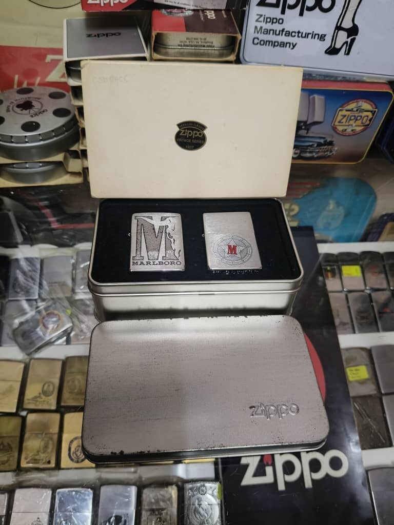 ZIPPO SET UNSTRUCK MARLBORO BIG 'M' HALF LONGHORN & VINTAGE ZIPPO SET UNSTRUCK MARLBORO BIG 'M' HALF LONGHORN & VINTAGE