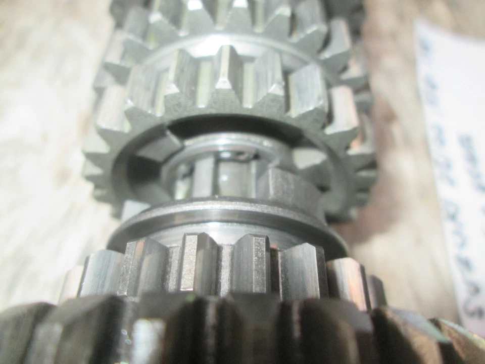 ÁRBOL DE TRANSMISIÓN SUZUKI TS / DS100 125 SALIDA 24131-48000 24131-48701 CON TODAS LAS MARCHAS Foto 2 de 4