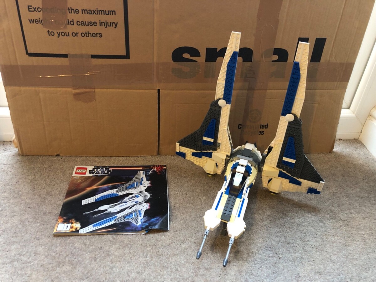 Lego Star Wars Pre Vizsla's Mandalorian Fighter 9525, Comes with