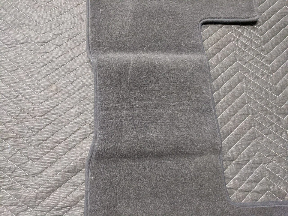 BMW i3 Rear Floormat Anthrazit Black 51477318734 - image 4 of 4
