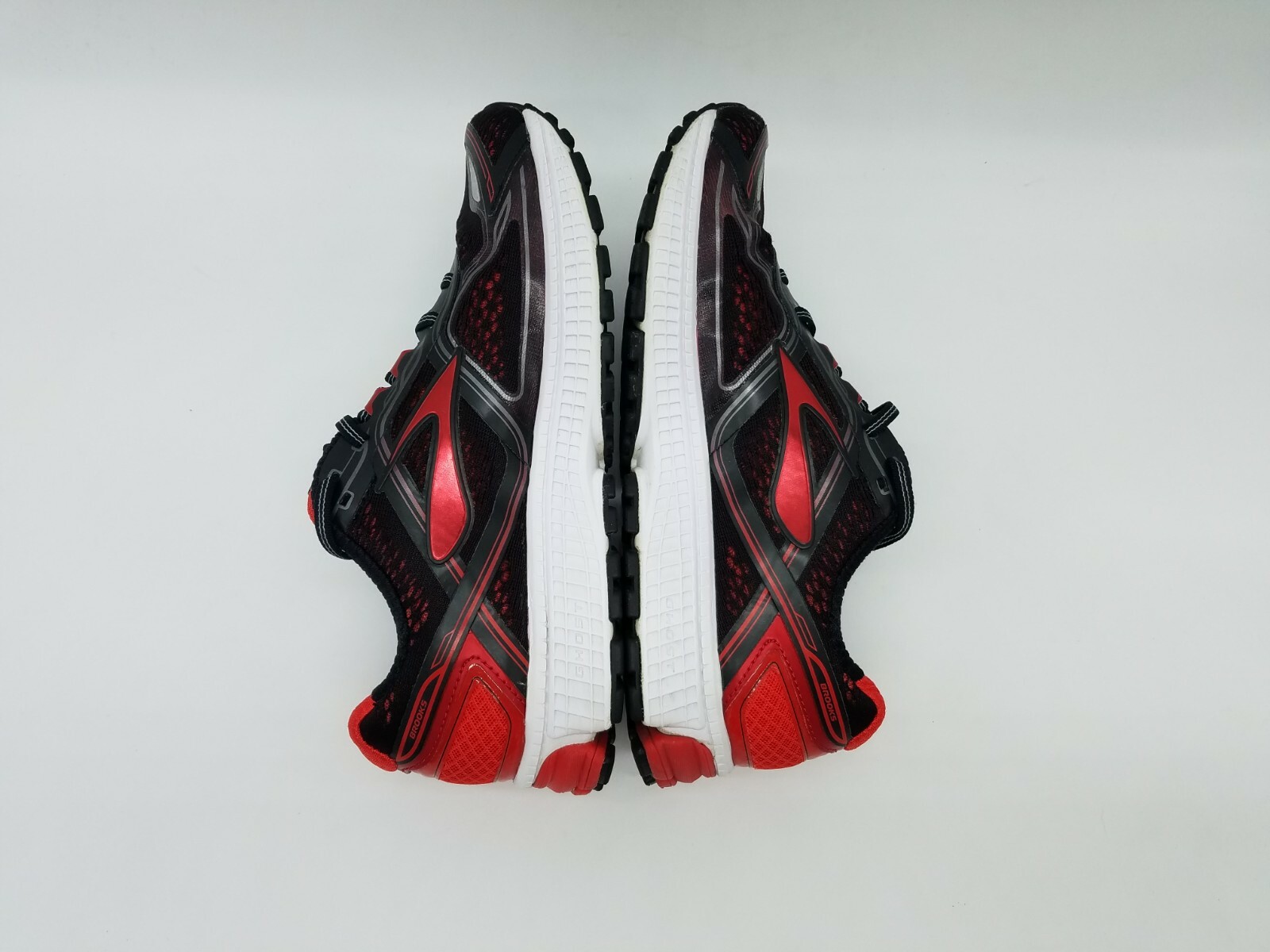 brooks ghost 8th edition mens