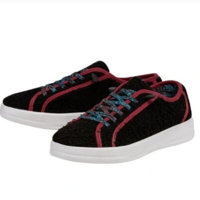 NWT Women HEY DUDE Karina Sherpa Sneakers In Moonless Sangria SZ-6 Black  Red