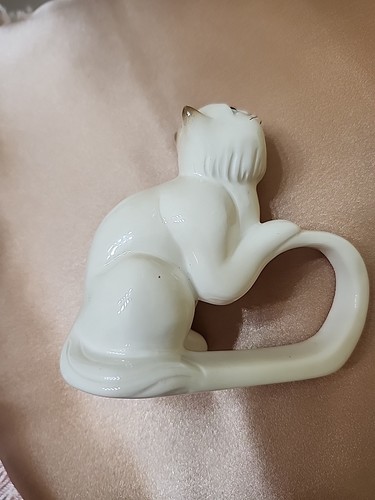 Napkin Rings Cat Kitten Set Of 4 White Hand Painted Porcelain - Picture 3 of 4