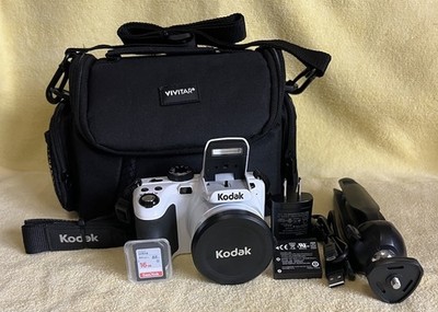 Kodak PIXPRO AZ421 16.0 MP 42x Zoom Digital Camera - White - 16GB SD -Nr Mint -