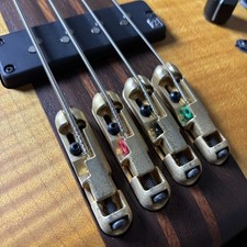 Bajo eléctrico Ibanez SR1400T 8 trastes desgaste 3,78 kg