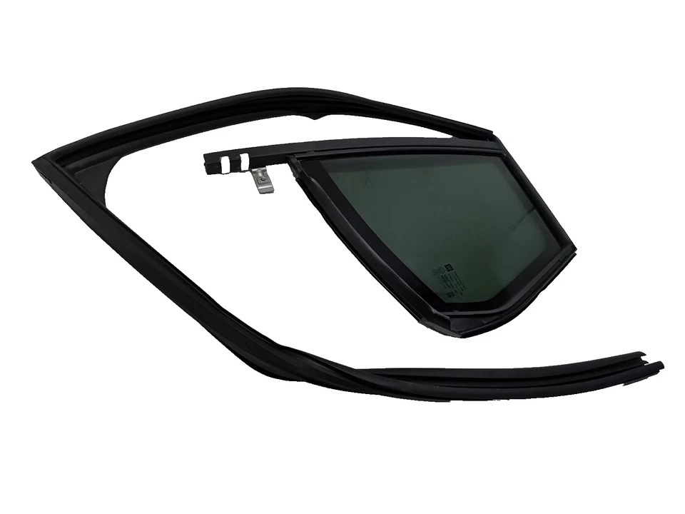 Buick Envista Rear Driver Side Door Window Fixed Glass W/ Run Channel OEM 24-25 - Imagem 3 de 4