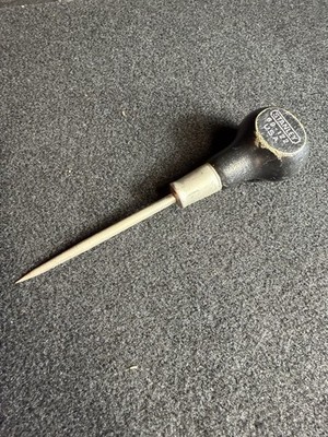 Vintage Stanley 69-122 scratch awl, USA, good condition