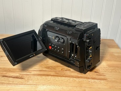 Blackmagic Ursa Mini 4K EF Mount (w/ Gold Mount Battery Plate) Body Only