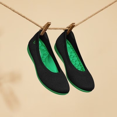 Vivaia Claire Walker Walking Comfort WTR Repellent Casual Flats Black Green 9