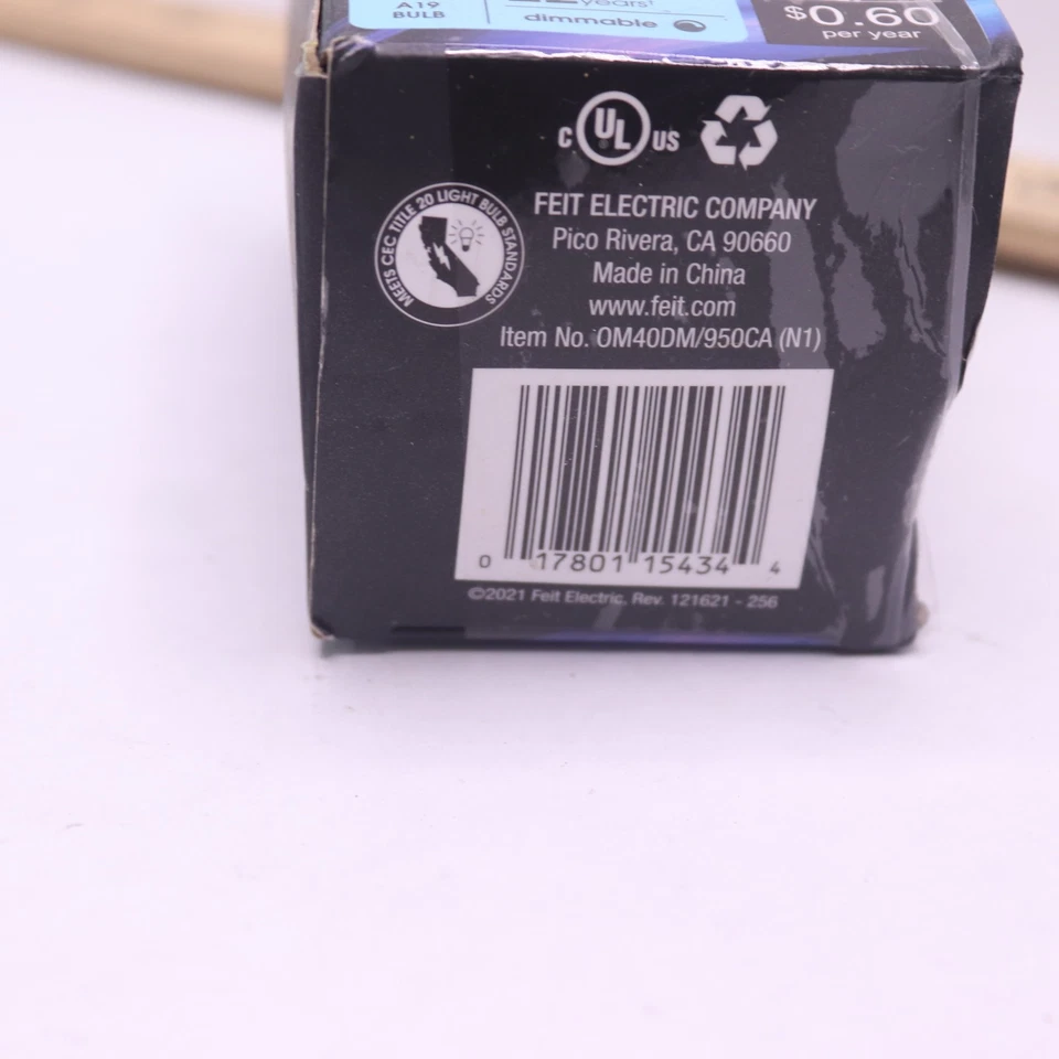 Feit Electric LED Light Bulb A19 40W 120V OM40DM/950CA - Image 2 of 4
