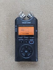 TASCAM DR-40 Digital Linear PCM Recorder Hand...