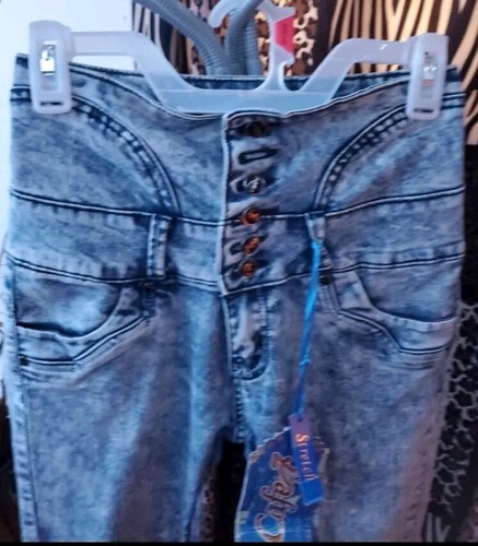 high waisted jeans - Picture 4 of 8
