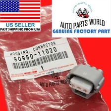 GENUINE TOYOTA TURN SIGNAL LAMP WIRE HARNESS 3PIN HOUSING CONNECTOR 90980-11020