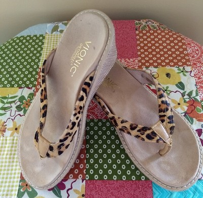 vionic sandals leopard print