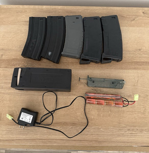 Lancer Tactical M4 Airsoft Magazine & Accessories Lot, 5 Mags, Battery, Charger