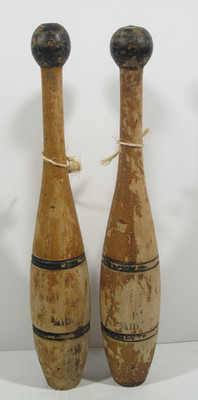 2 Antique Primitive 3/4 Lb Wooden Circus/Carnival 13-3/4'' Juggling Pins Clubs