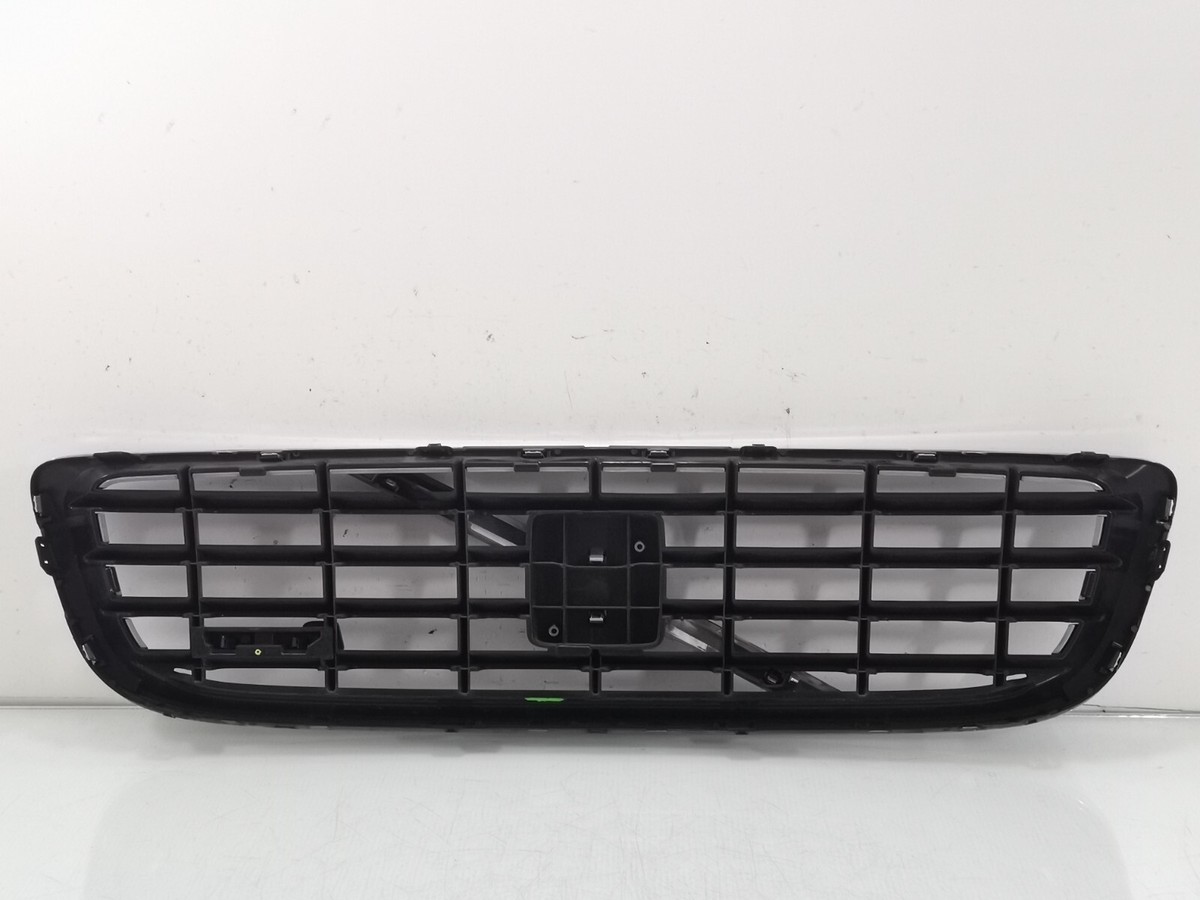 VOLVO S40 V50 C30 Front Grille Grill Chrome OEM GENUINE R-DESIGN