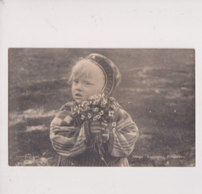 Postcard Child Holding Flowers Norge Lappepike Finmarken Eneret Mittet & Co 1/24