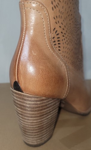 UGG Thames Seaweed Perf Leather Ankle Boots Size US 7 NEW, No Box 1007072 - Picture 4 of 7