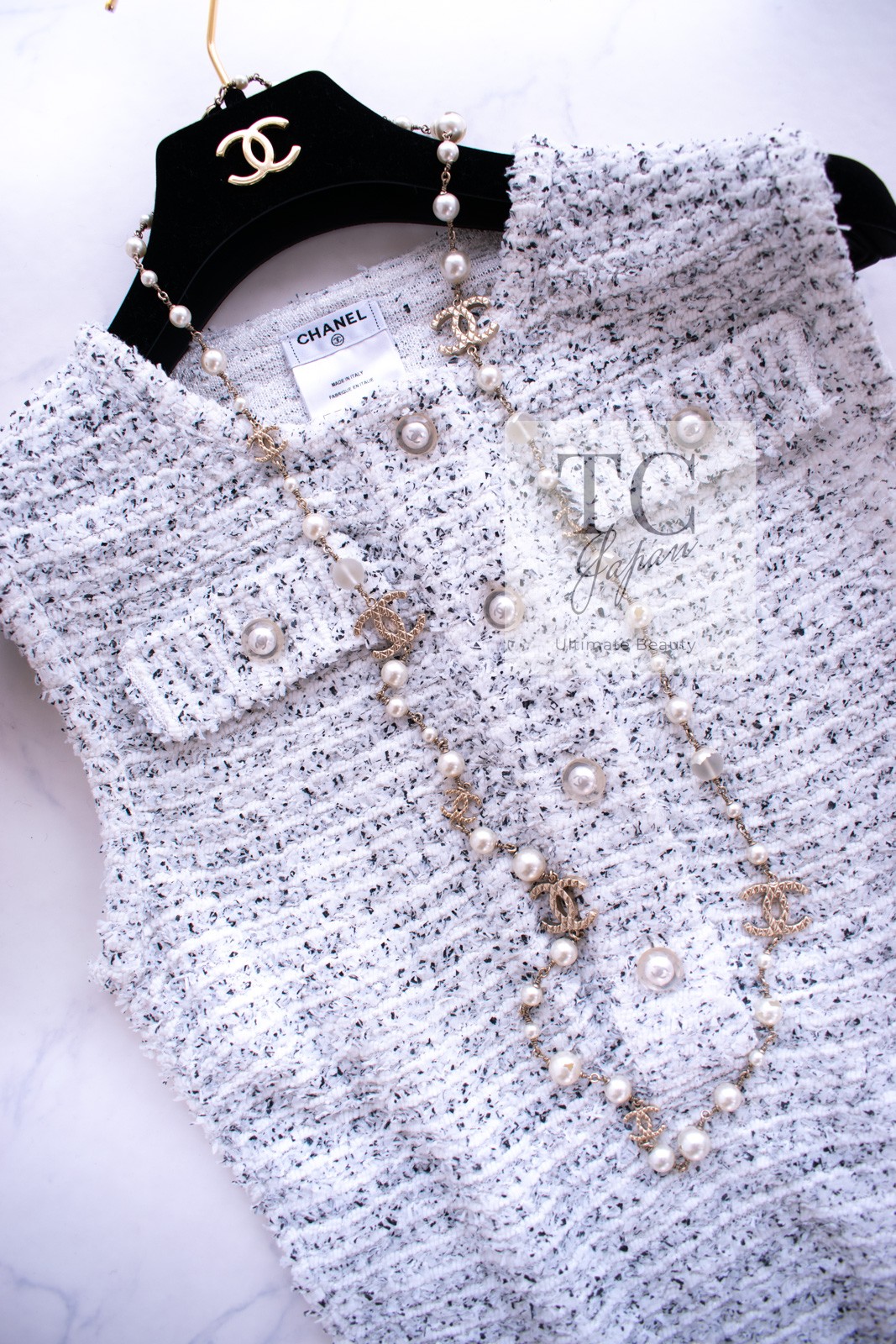 $1.8K CHANEL 16PS White Gray Sleeveless CC Buttons Stretch Knit Dress 36 US4 thumbnail 9