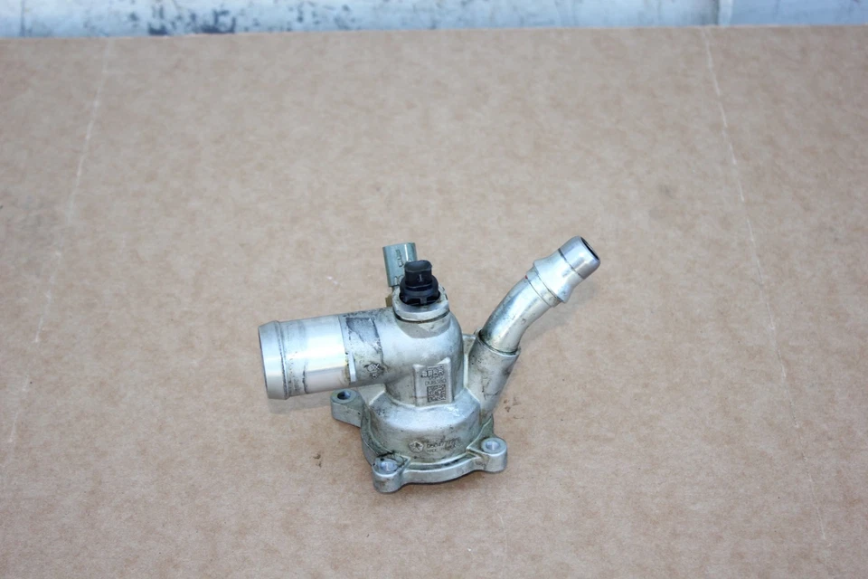 Dodge Chrysler Jeep 2012-2020 2,4 L motor refrigerante termostato carcasa Foto 2 de 4