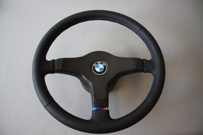 LENKRAD BMW M-Tech 1 E30 E34E28  NEU BEZIEHEN NEU BEZIEHEN  LEDER