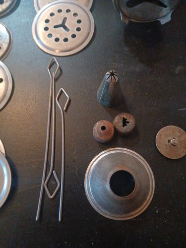 Presse à biscuits, décoration et pâtisserie en aluminium Zackman + 15 motifs de disques et 11 embouts - Photo 3/7