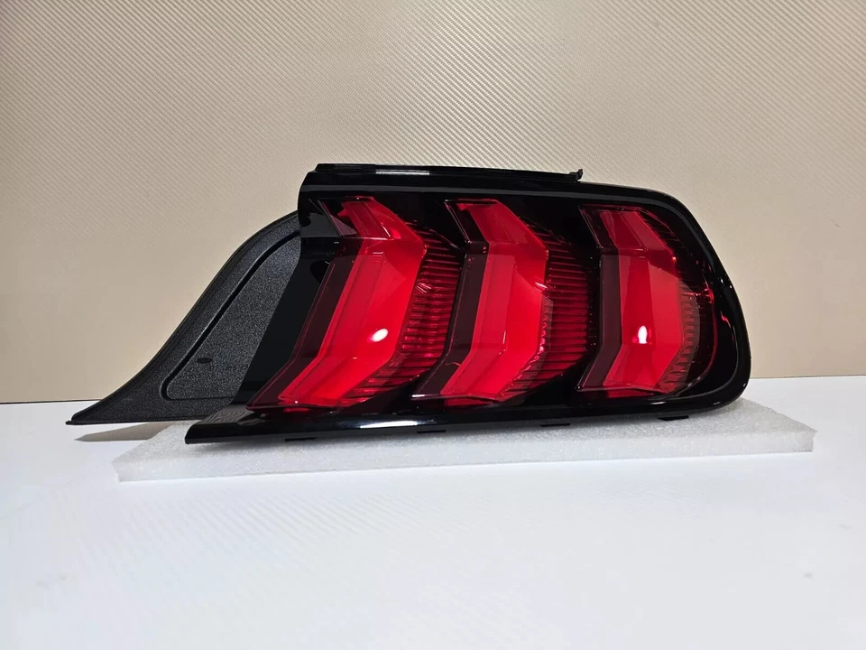Ford Mustang OEM LED Right Tail Light 2018 2019 2020 2021 2022 - Изображение 4 из 4