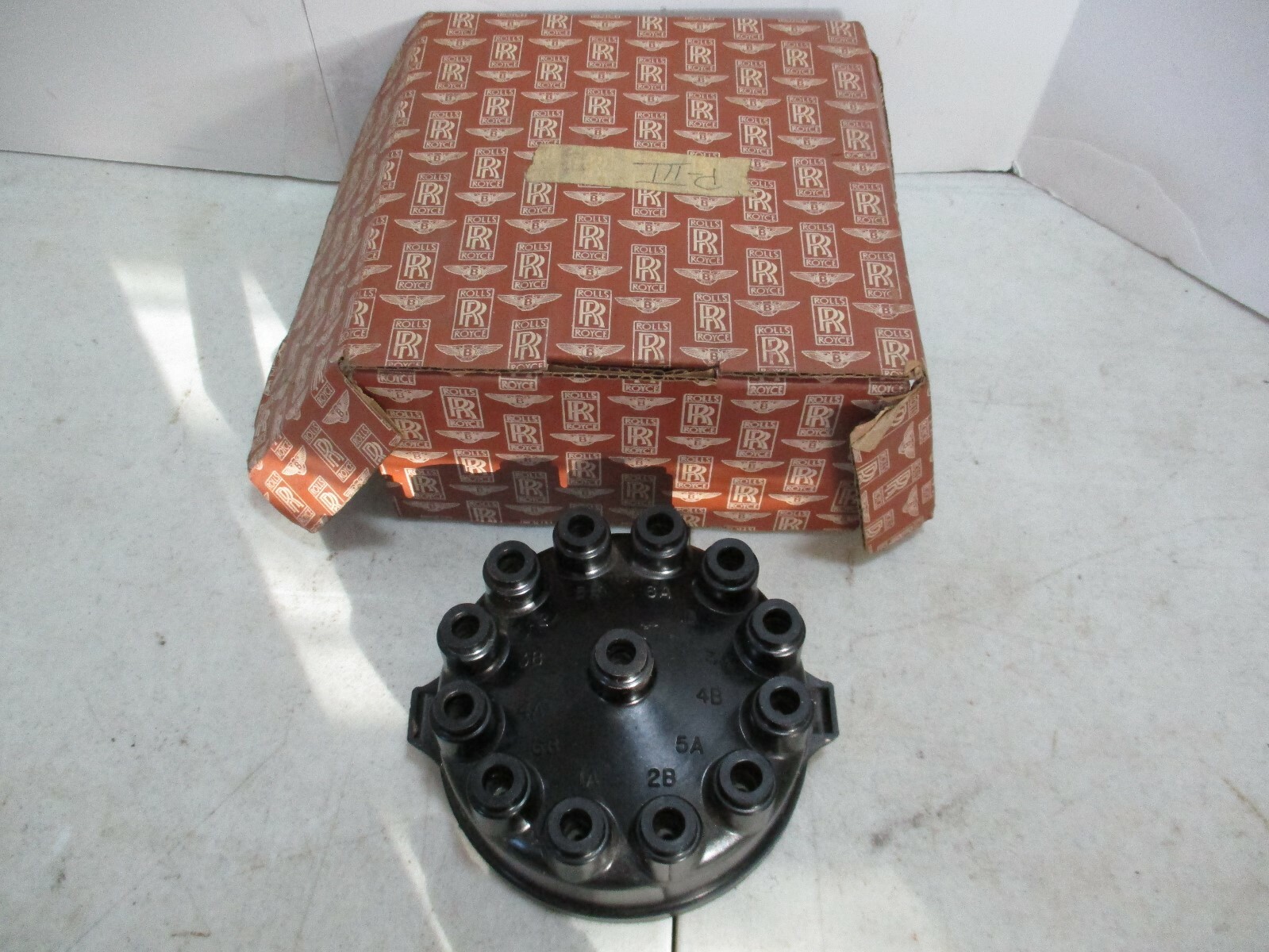 Vintage Rolls-Royce Phantom III ignition distributor cap