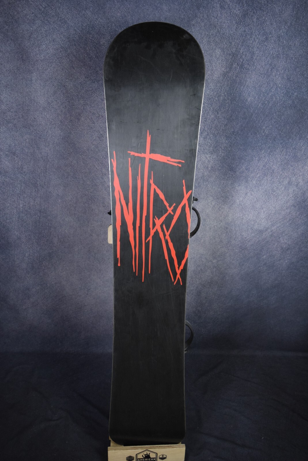 NITRO PUNISHER SNOWBOARD SIZE 155 CM WITH BELLIGERENT LARGE BINDINGS