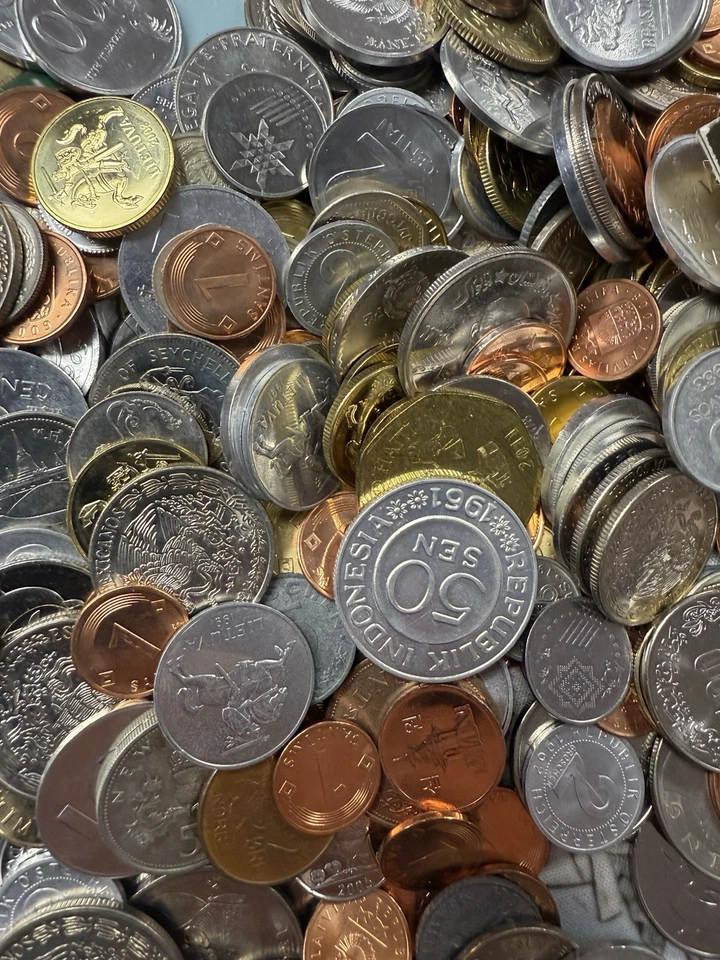 40 BU UNC UNCIRCULATED Mixed Foreign World Coins Lot From Mint & Proof Sets - Image 4 of 4