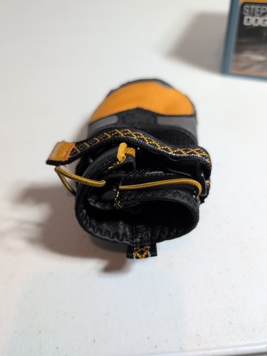 Nuove scarpe per cani stroboscopiche Kurgo Step N con illuminazione a LED stivali da passeggio, taglia media - Foto 12 di 14