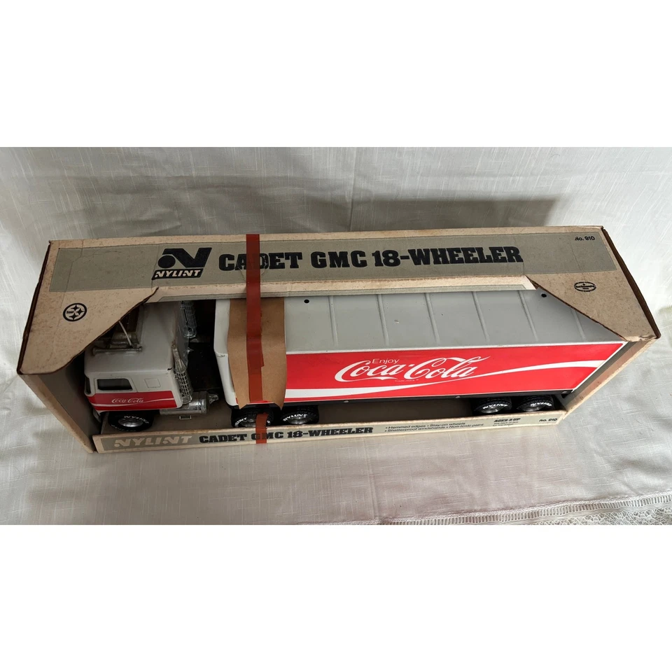 Vintage NOS Nylint #910 Diecast GMC 18 wheeler Coca-Cola USA 1980s - Image 2 of 4