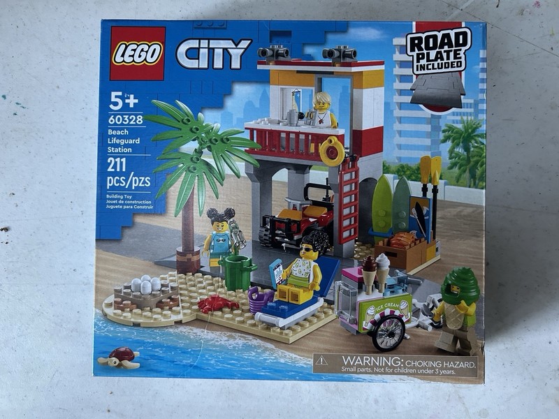 LEGO City: Beach Lifeguard Station (60328) New In Box Sealed