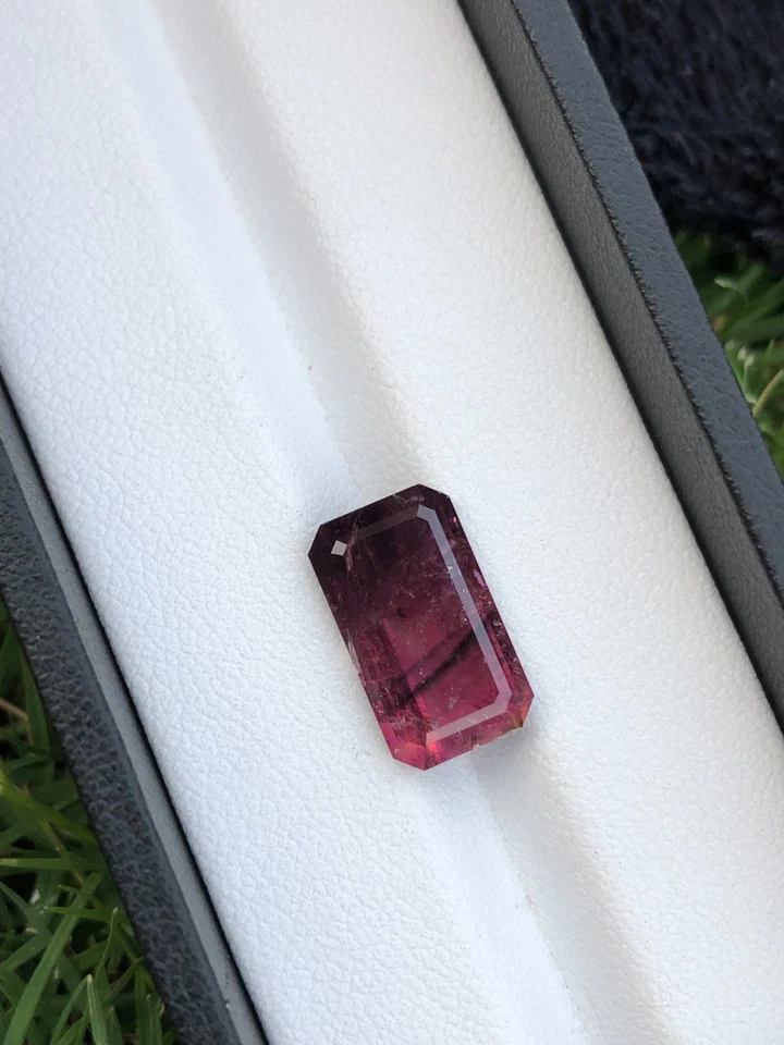 Emerald Cut Bi-Color Tourmaline: 57.4 ct Loose Gemstone, Afghanistan - Image 3 of 4