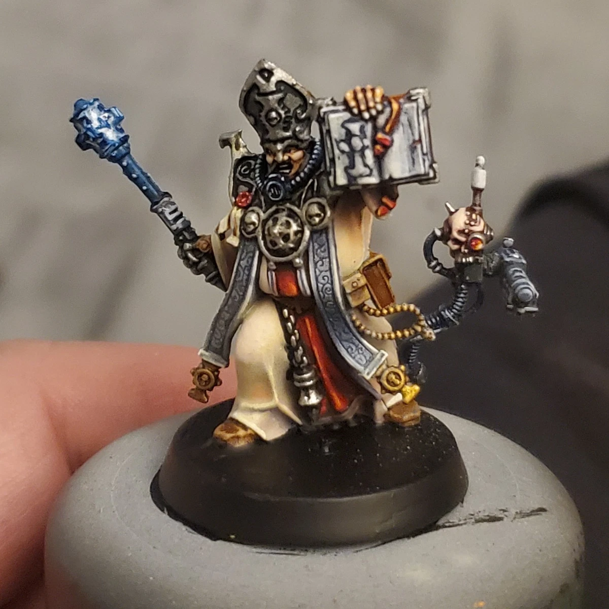Preços baixos em Adeptus Mechanicus Única Miniatura Miniaturas