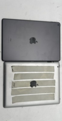 Apple iPad A2197 10.2'' F9HZN3TVMF3M A1458 9.7'' F6QPG03DF183 WiFi Tablet Lot of 2