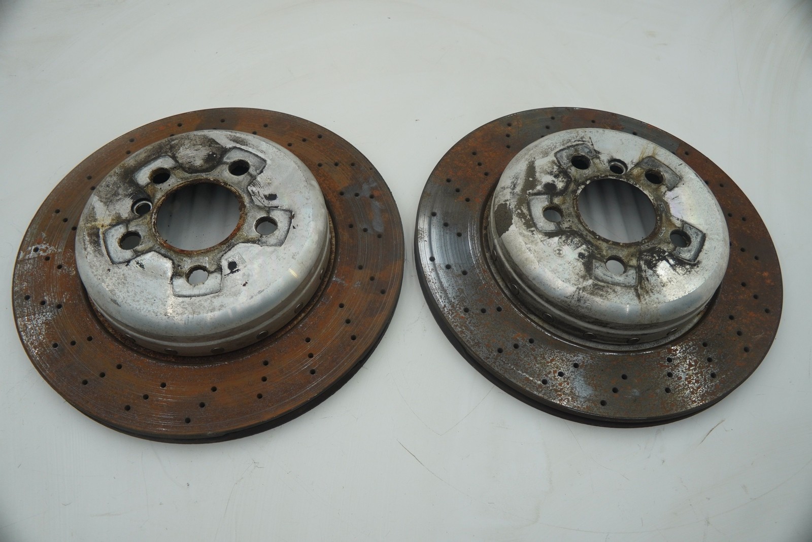 Set 2 Rear Left Right Disc Brake Rotor 34216864678 OEM BMW i8 2014-20