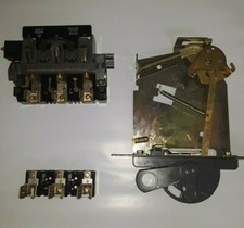 Allen-Bradley 1494F-D30 Disconnect Switch Ser A 600VAC 250 VDC 30A 3P W Handle