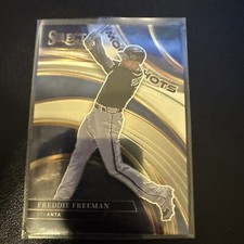 2022 Panini Select - Moon Shots Holo Prizm #MS4 Freddie Freeman