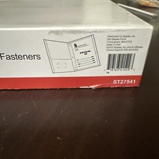 Staples Smooth 2-Pocket Paper Folder with Fasteners Green 25/Box. New Box