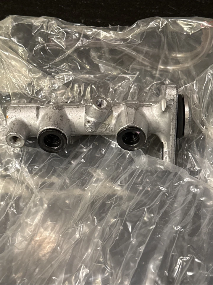 Главный цилиндр тормоза Wagner для Toyota Corolla 1992-2002 Geo Prizm 1993-97 120608 - Изображение 3 из 4