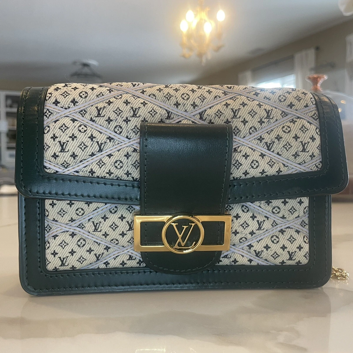 lv dauphine chain wallet