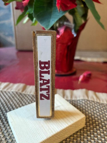 WHITE BLATZ BEER TAP HANDLE! - Picture 2 of 4