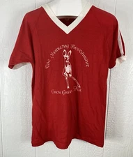 Vtg The Yearling Restaurant V Neck T Shirt Cross Creek FL Bantam Deer Fawn Red