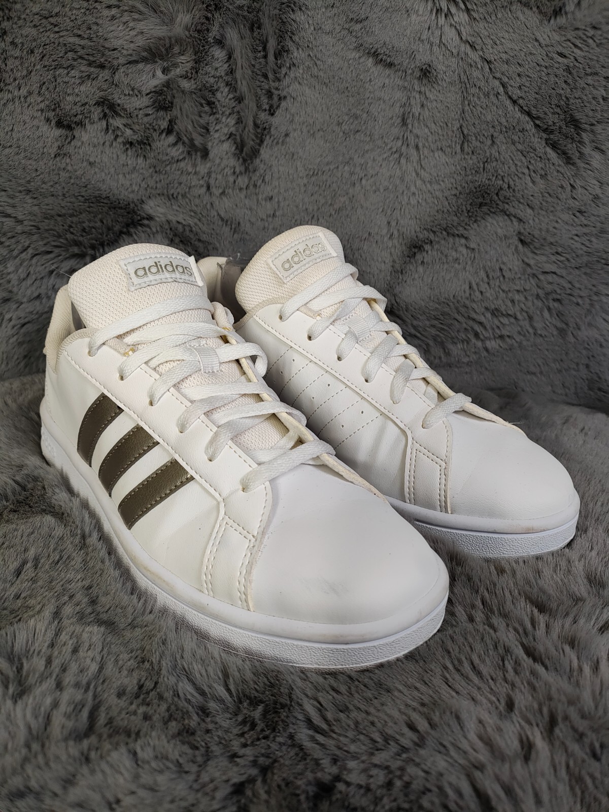 Adidas Grand Court Women Sneakers 7 White Logo Lace Up Low Top Active Shoes Adidas Grand Court Women Sneakers 7 White Logo Lace Up Low Top Active Shoes